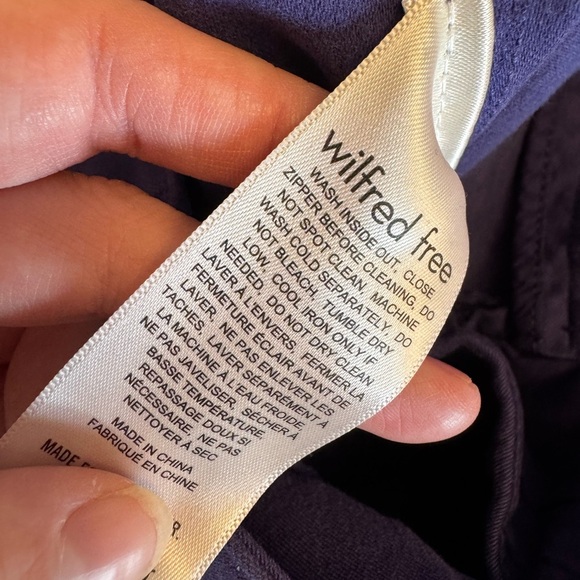 2/40 Wilfred Free Picture Cargo Pants in Purple - Women’s 6 - Picture 10 of 14